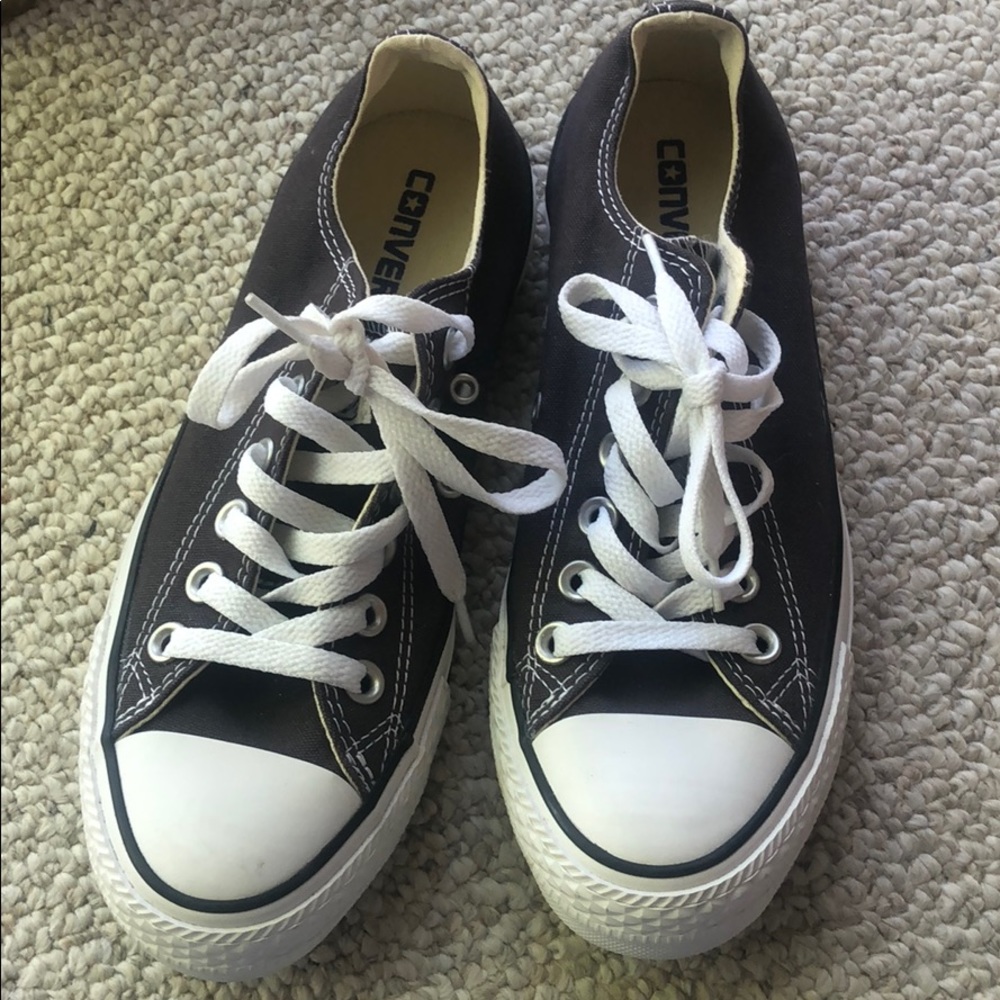 Grey converse
